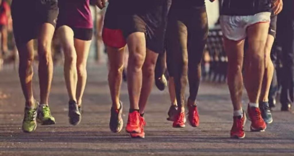 Running Crew - Daily guide to fitness, nutrition and regeneration at http://q.equinox.com
